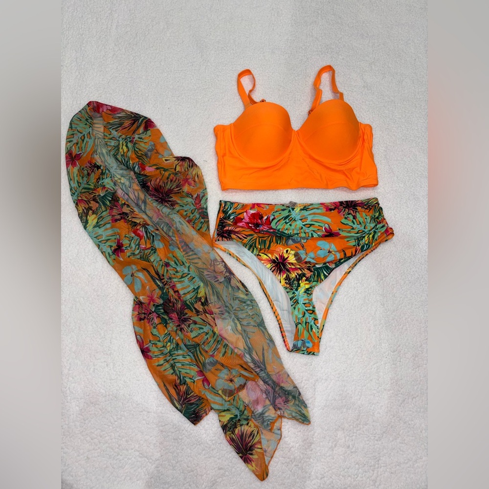 SHEIN Tropical Print Cover-Up & Bikini Set